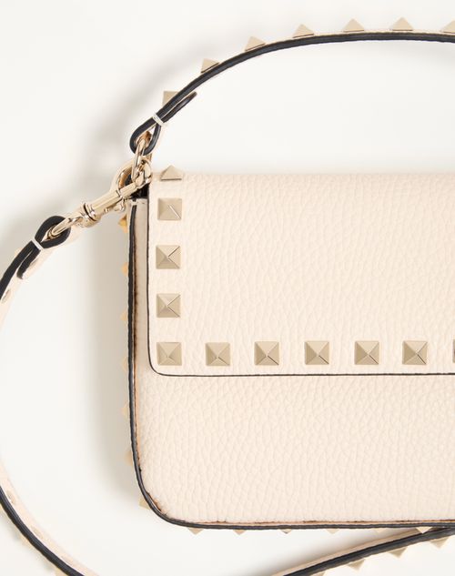 Valentino Garavani - Rockstud Grainy Calfskin Pouch - Light Ivory - Woman - Clutches